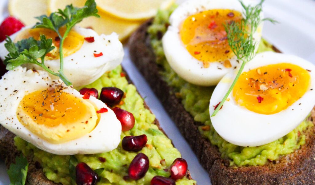 Busy Mornings? Simple Healthy Breakfast Ideas For People On-The-Go