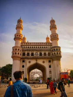 7 Captivating Places to Visit in Hyderabad