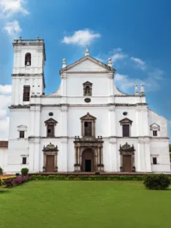 5 Eye-Catching North Goa Places to Visit