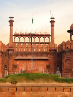 7 best places to visit in Delhi with your family.